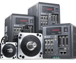 ASD-M-0721-F* Блок управления 3-мя серводвигателями, 3x0.75кВт 1x220В, второй вход обратной связи, высокоскоростная шина DMCNET